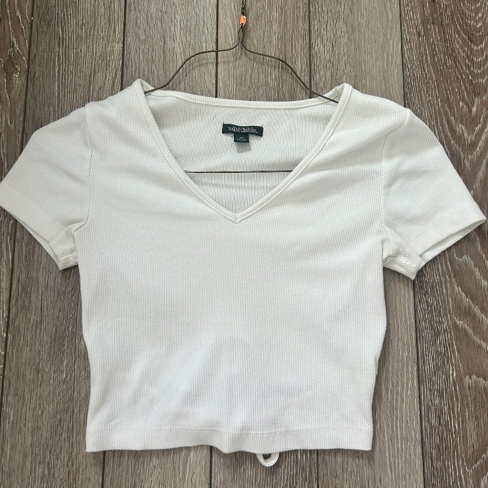 White Wild Fable Cropped Short Sleeve, Extra Small
